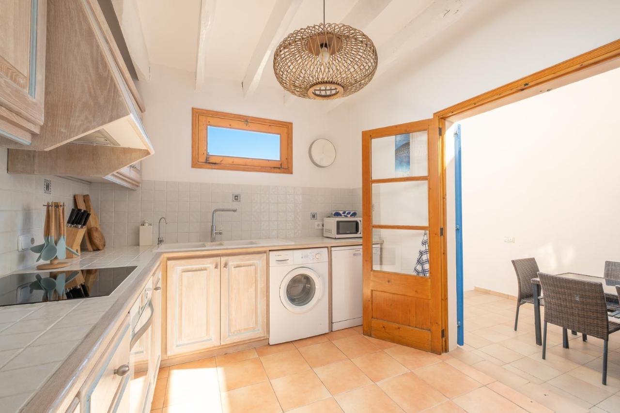 Townhouse Can Neri By Sunvillas Mallorca Pollenca Bagian luar foto
