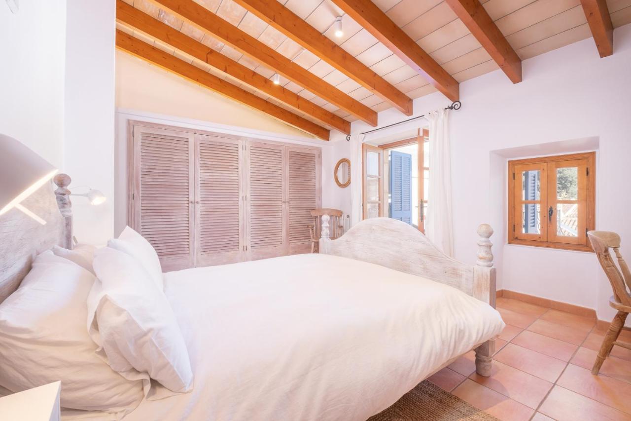 Townhouse Can Neri By Sunvillas Mallorca Pollenca Bagian luar foto