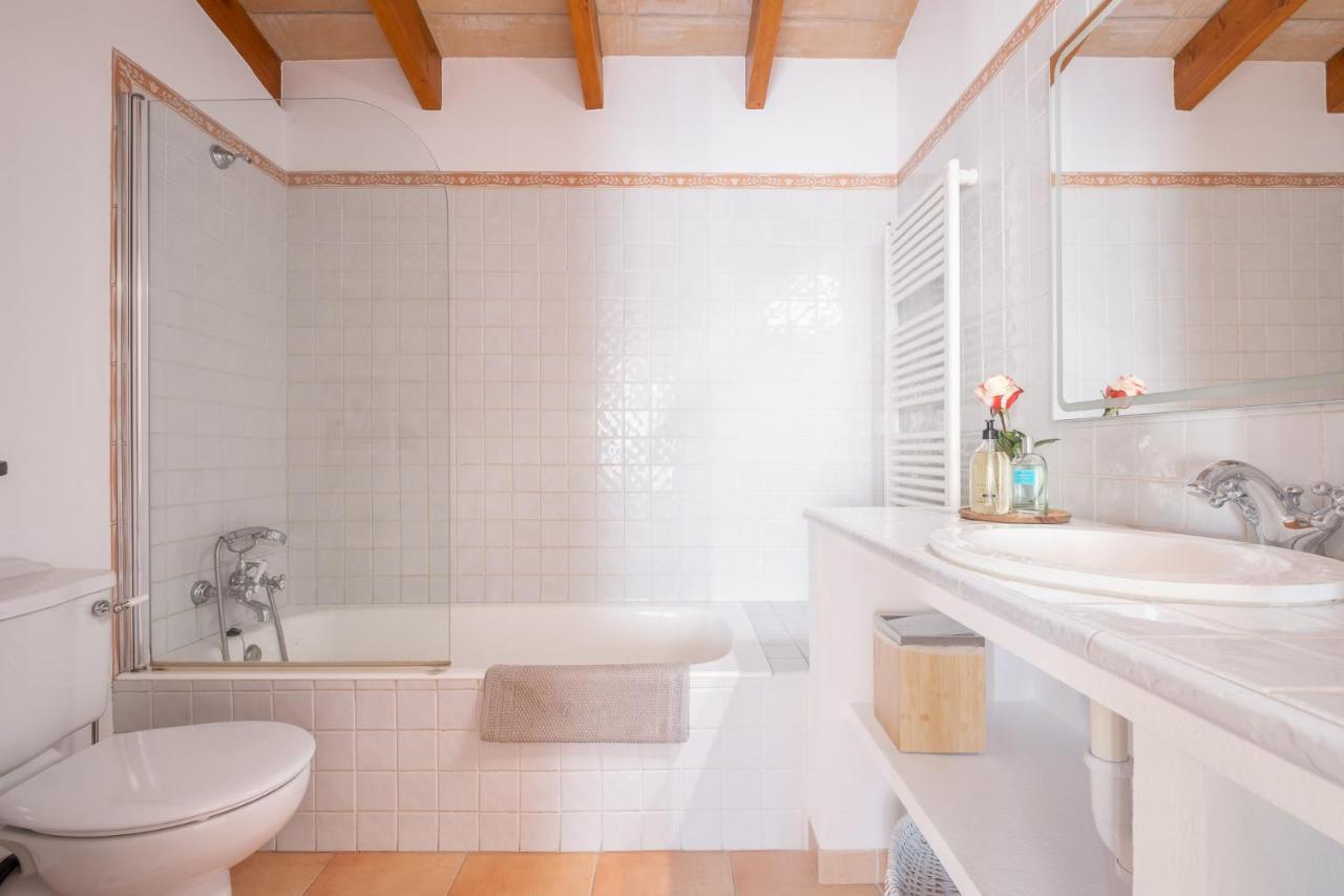 Townhouse Can Neri By Sunvillas Mallorca Pollenca Bagian luar foto